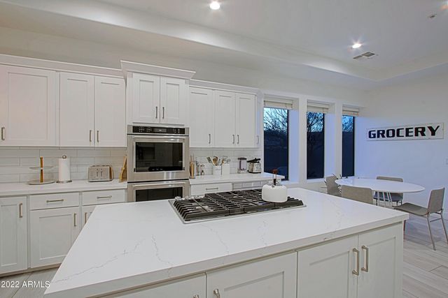 11239 E SOUTHWIND Lane, Scottsdale, AZ 85262