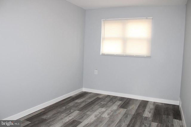 1039 BARKER ROAD, Sharon Hill, PA 19079