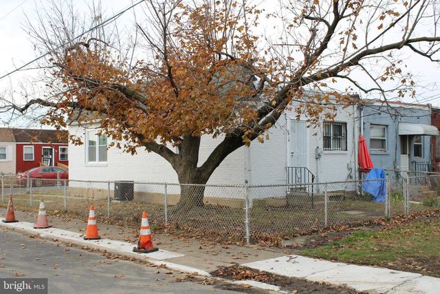 1039 BARKER ROAD, Sharon Hill, PA 19079