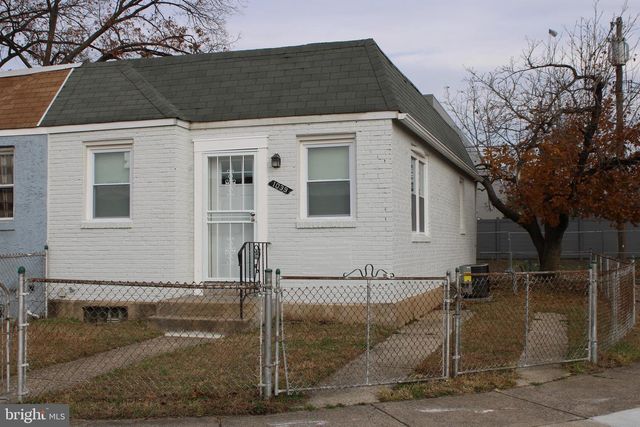 1039 BARKER ROAD, Sharon Hill, PA 19079