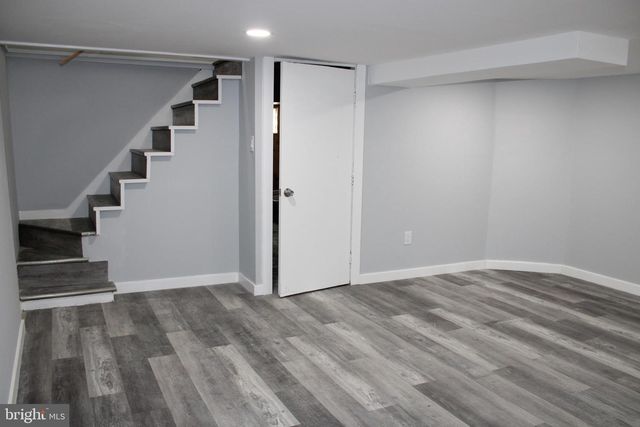 1039 BARKER ROAD, Sharon Hill, PA 19079