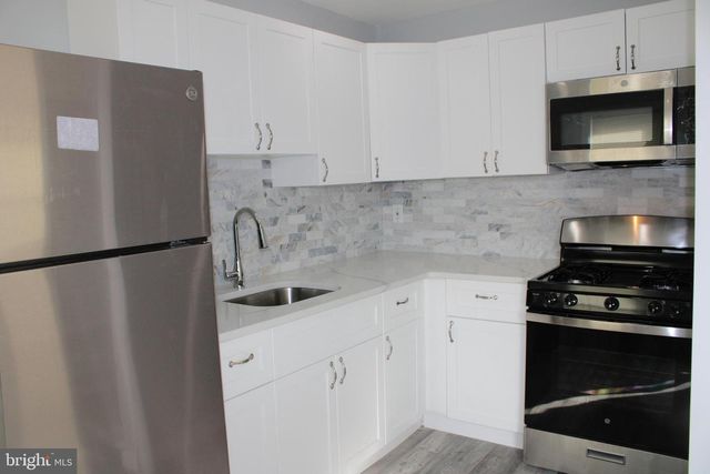 1039 BARKER ROAD, Sharon Hill, PA 19079