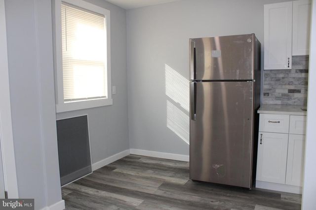 1039 BARKER ROAD, Sharon Hill, PA 19079