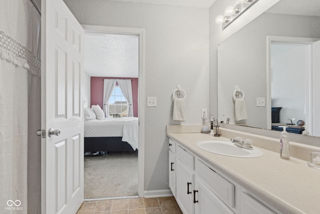 1325 Pamela Drive, Franklin, IN 46131