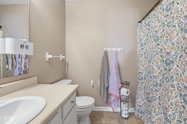 1325 Pamela Drive, Franklin, IN 46131