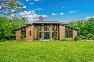 2655 East Burnt Paradise Lane, Springfield, MO 65803