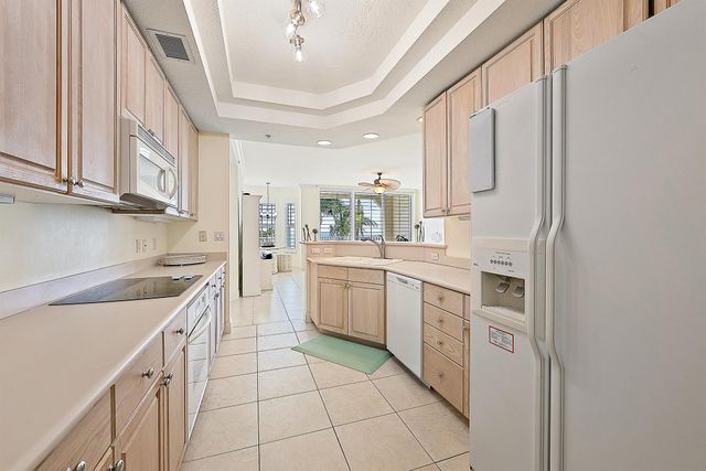 221 Ocean Grande Boulevard 407, Jupiter, FL 33477