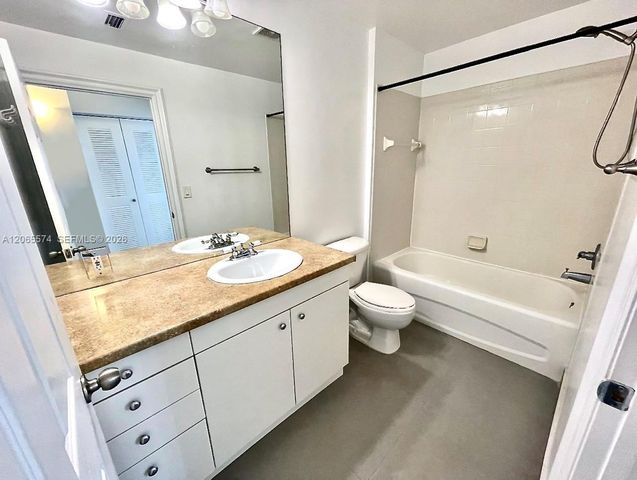 1919 Van Buren St 818A, Hollywood, FL 33020