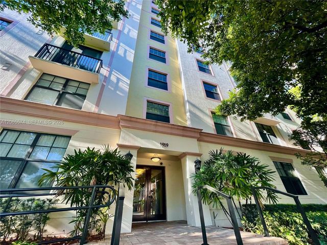 1919 Van Buren St 818A, Hollywood, FL 33020
