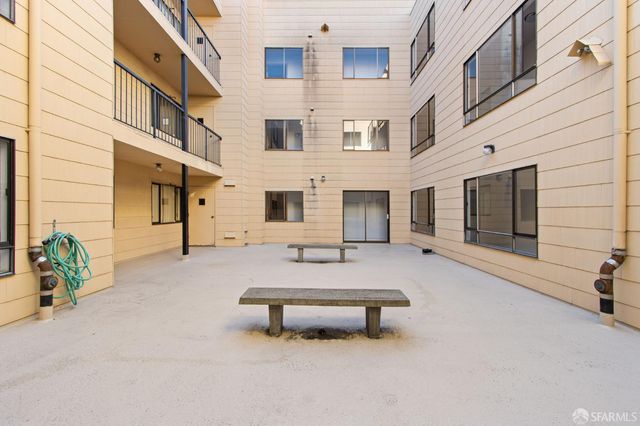 1461 Broadway Street 205, San Francisco, CA 94109