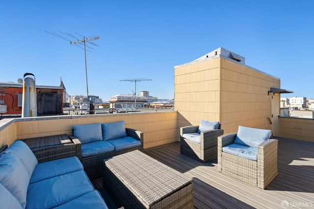 1461 Broadway Street 205, San Francisco, CA 94109