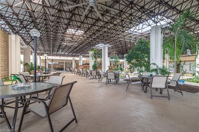 1828 Pine Valley DR 201, Fort Myers, FL 33907