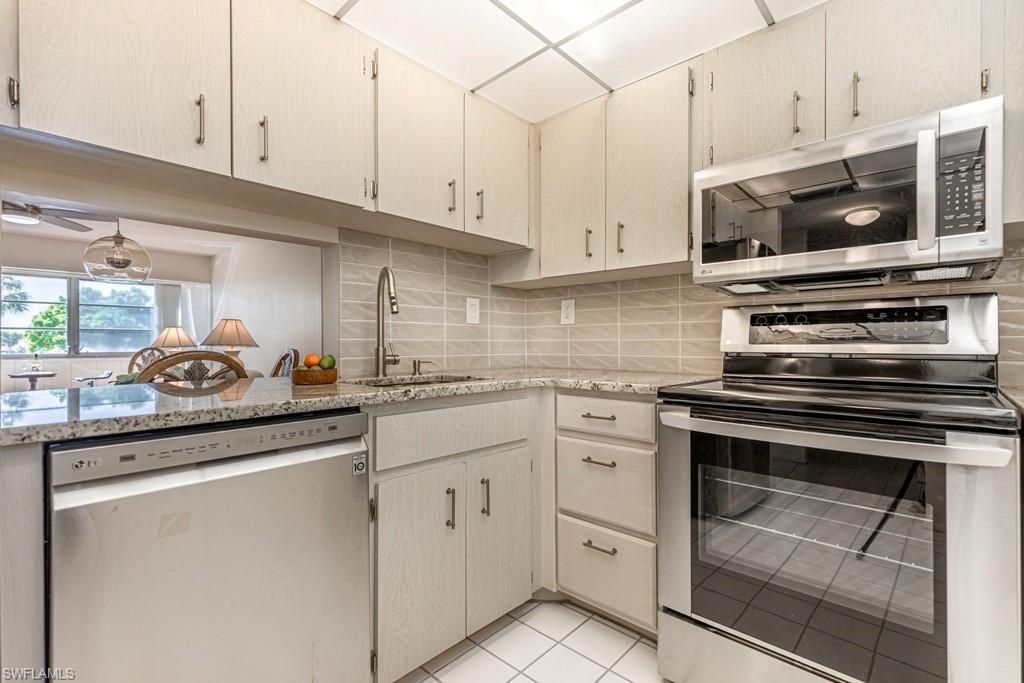 1828 Pine Valley DR 201, Fort Myers, FL 33907