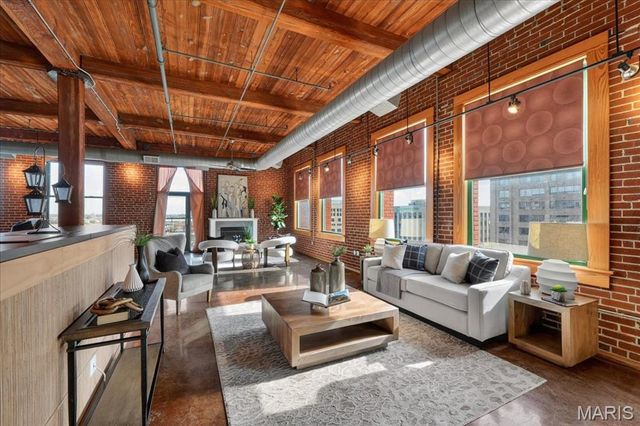 703 N 13th Street 505, St Louis, MO 63103