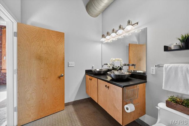 703 N 13th Street 505, St Louis, MO 63103