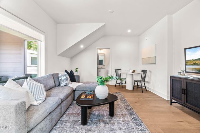 805 Niantic Street, Cary, NC 27511