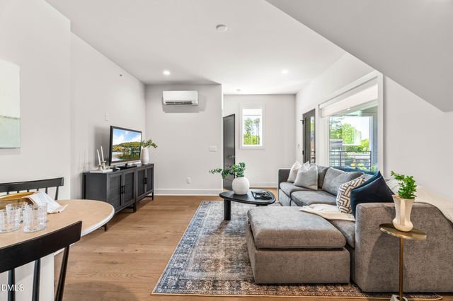 805 Niantic Street, Cary, NC 27511