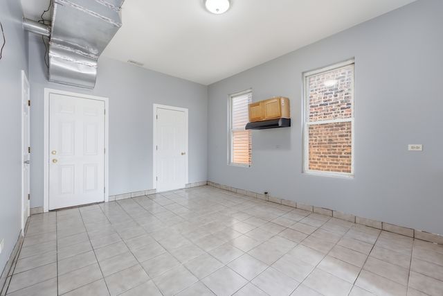 2333 S Whipple Street, Chicago, IL 60623