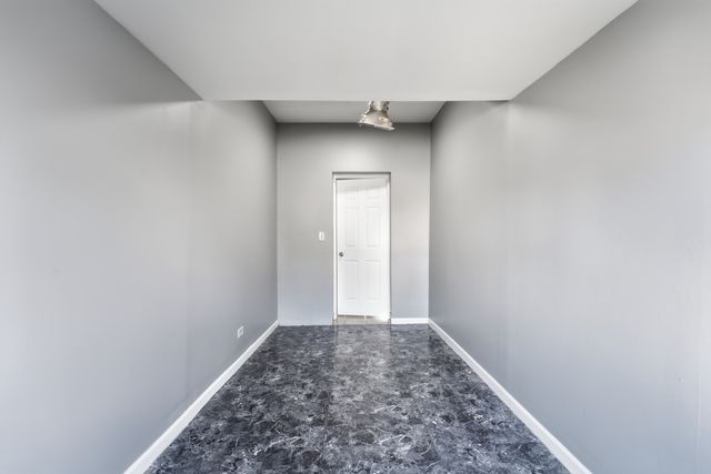 2333 S Whipple Street, Chicago, IL 60623