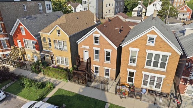2333 S Whipple Street, Chicago, IL 60623