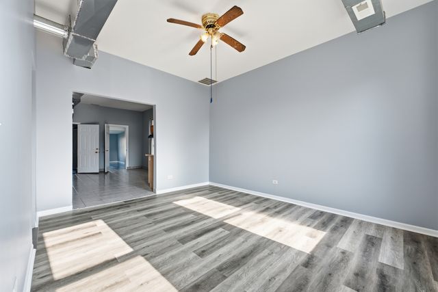 2333 S Whipple Street, Chicago, IL 60623