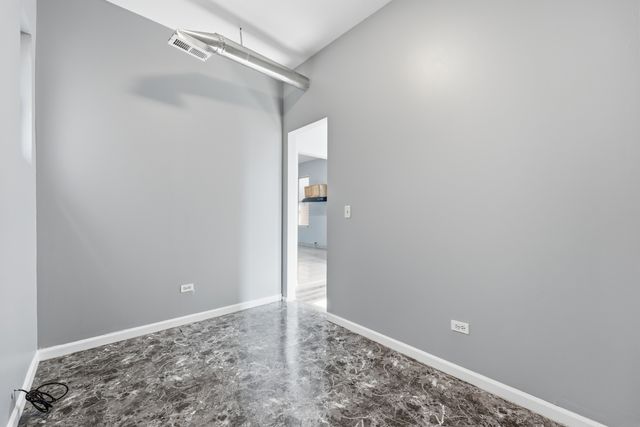 2333 S Whipple Street, Chicago, IL 60623