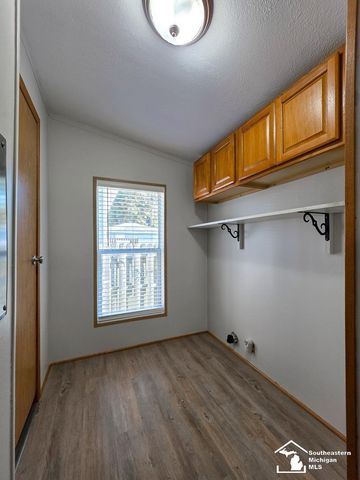 4393 5th Street, Newport, MI 48166
