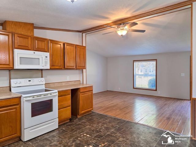 4393 5th Street, Newport, MI 48166