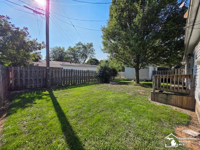 4393 5th Street, Newport, MI 48166
