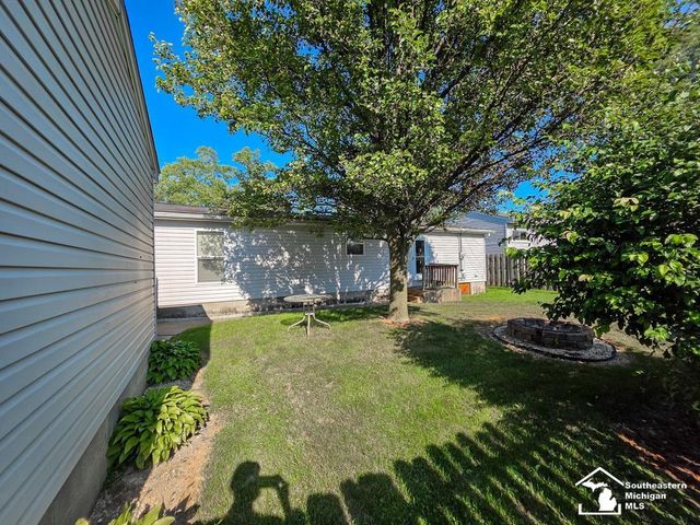 4393 5th Street, Newport, MI 48166