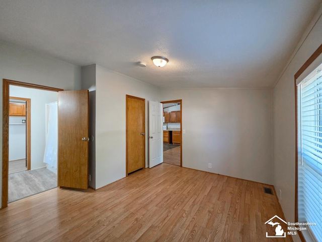 4393 5th Street, Newport, MI 48166
