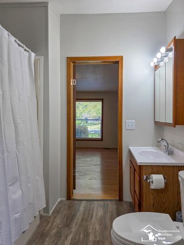 4393 5th Street, Newport, MI 48166