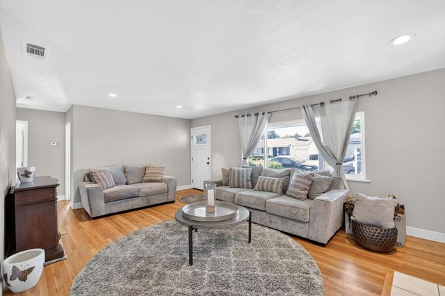 26 W Fargo St, Stockton, CA 95204