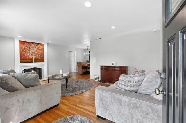 26 W Fargo St, Stockton, CA 95204