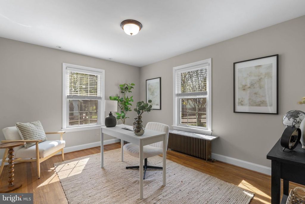 Image 15 of property listing at 4356 COLUMBIA RD, Ellicott City, MD 21042