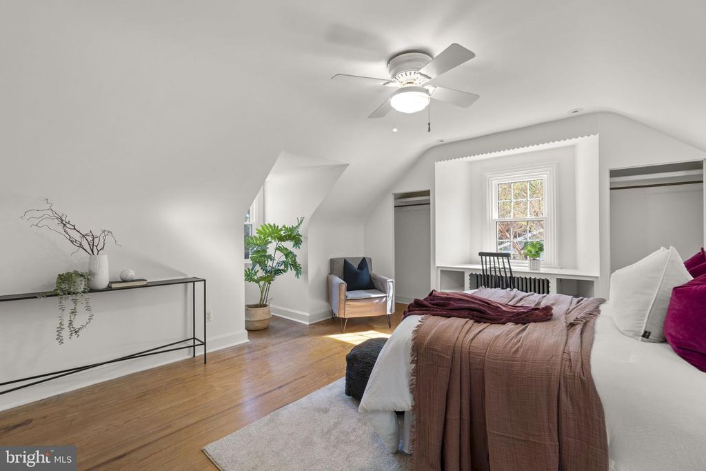 Image 19 of property listing at 4356 COLUMBIA RD, Ellicott City, MD 21042