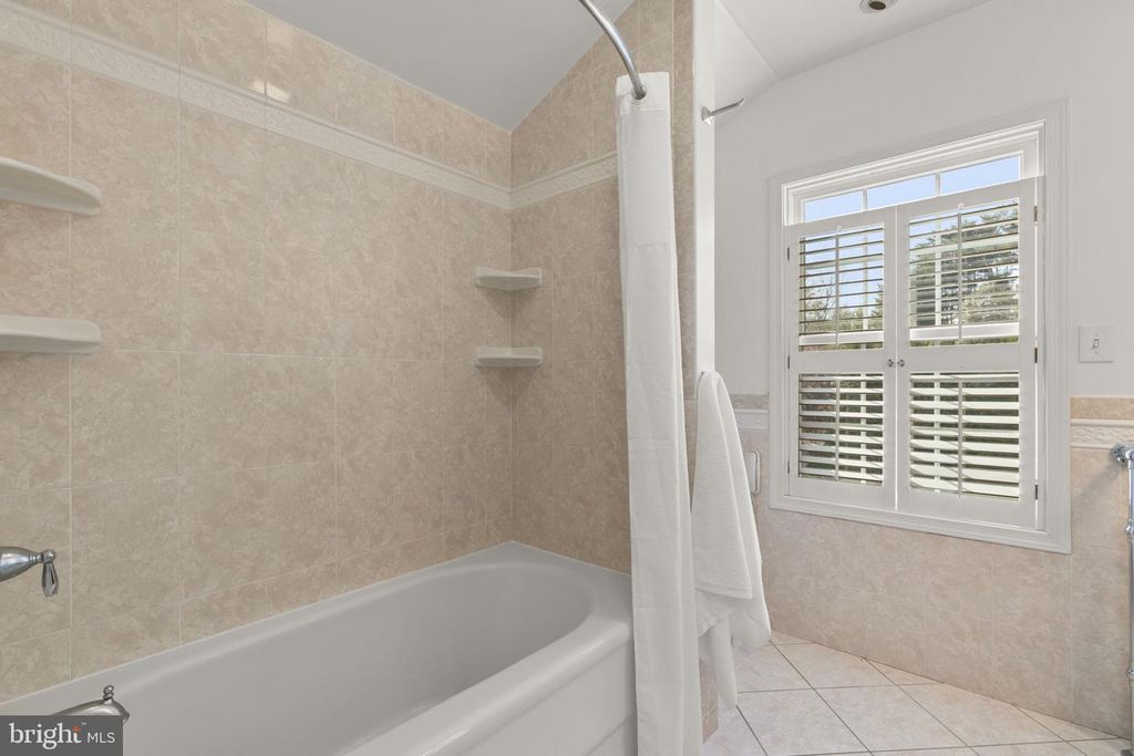 Image 22 of property listing at 4356 COLUMBIA RD, Ellicott City, MD 21042