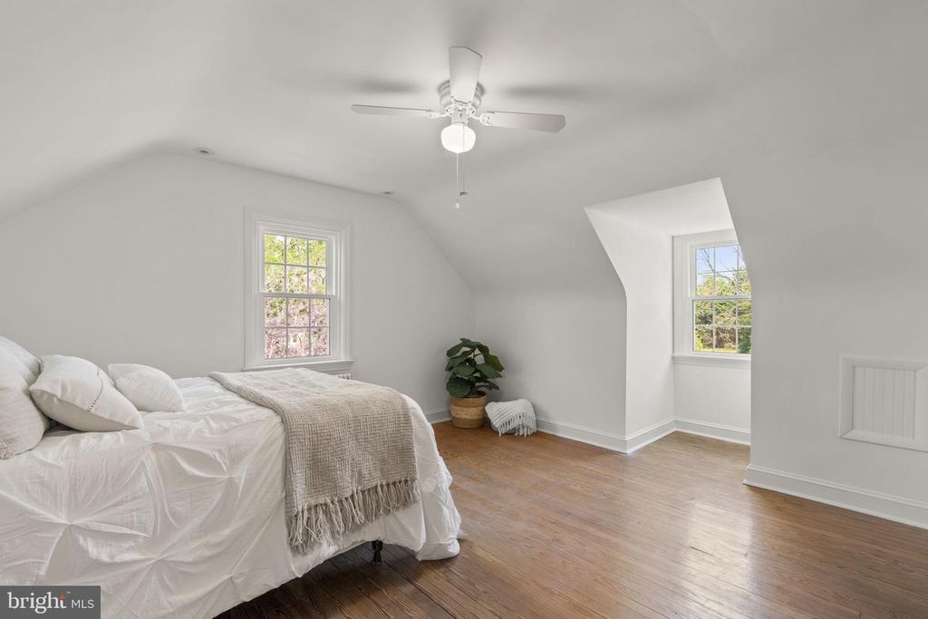 Image 23 of property listing at 4356 COLUMBIA RD, Ellicott City, MD 21042