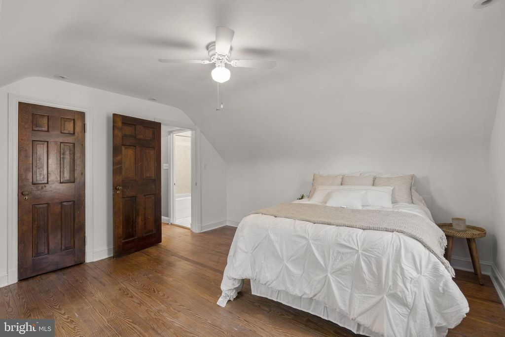 Image 24 of property listing at 4356 COLUMBIA RD, Ellicott City, MD 21042