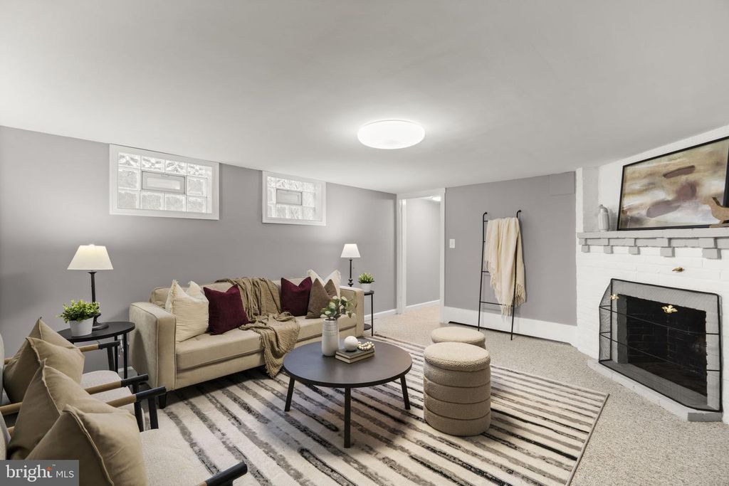 Image 25 of property listing at 4356 COLUMBIA RD, Ellicott City, MD 21042