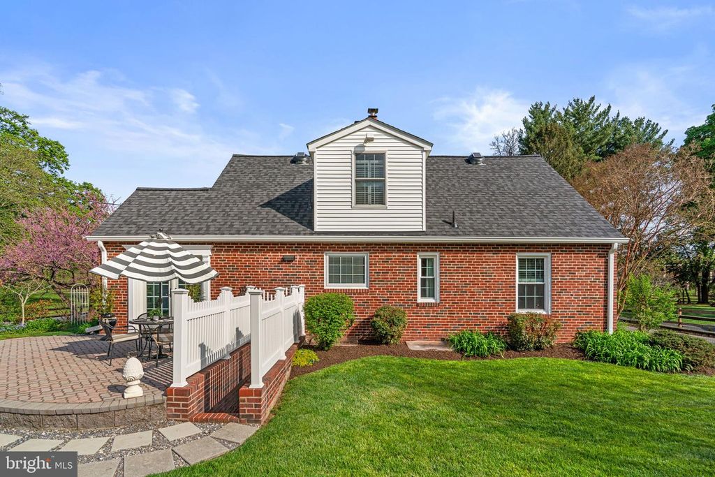 Image 37 of property listing at 4356 COLUMBIA RD, Ellicott City, MD 21042