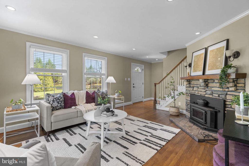 Image 4 of property listing at 4356 COLUMBIA RD, Ellicott City, MD 21042