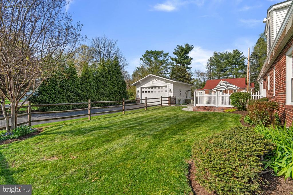 Image 41 of property listing at 4356 COLUMBIA RD, Ellicott City, MD 21042