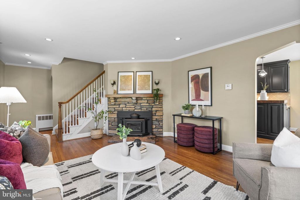 Image 6 of property listing at 4356 COLUMBIA RD, Ellicott City, MD 21042