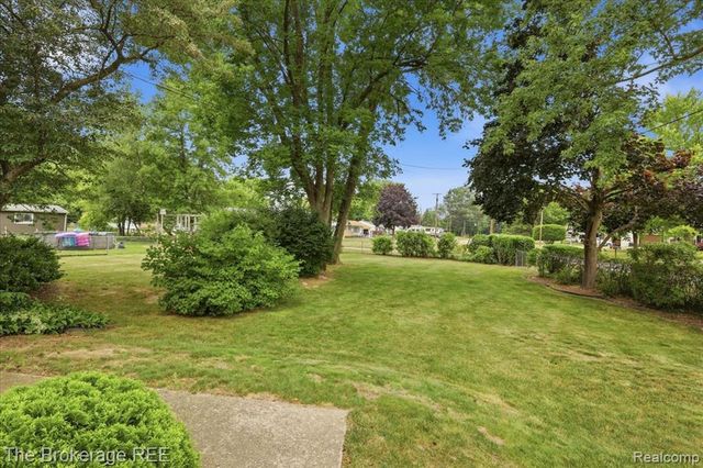 4375 Esta Drive, Flint, MI 48506