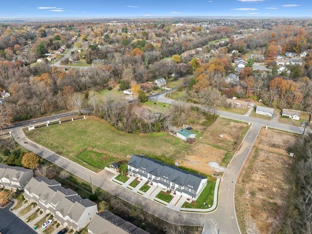 533 Tulip Springs Ct, Hermitage, TN 37076