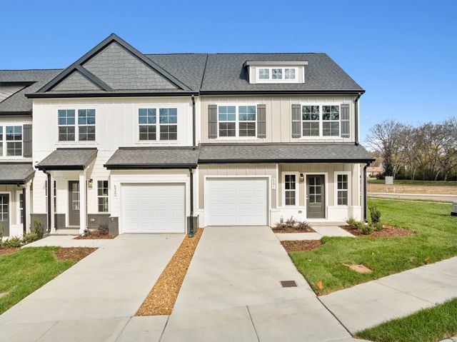 533 Tulip Springs Ct, Hermitage, TN 37076