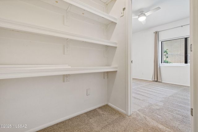 5750 N Camino Esplendora Apt 116, Tucson, AZ 85718