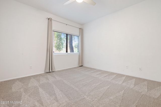 5750 N Camino Esplendora Apt 116, Tucson, AZ 85718