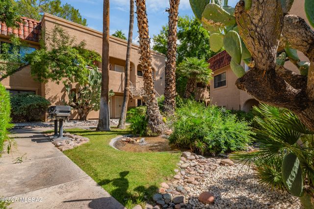 5750 N Camino Esplendora Apt 116, Tucson, AZ 85718